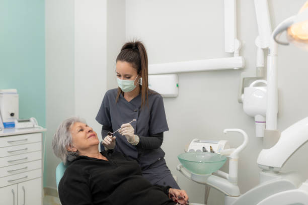 Best Dentist for Tooth Abscess  in Glencoe, FL